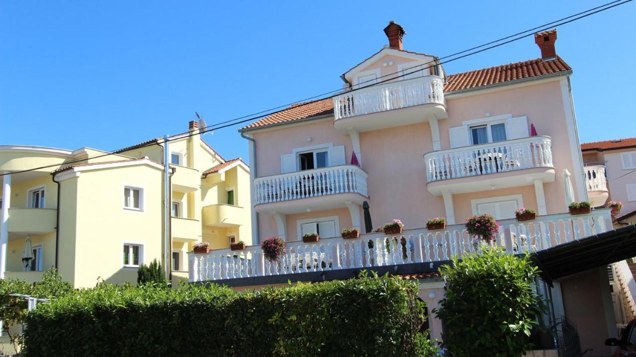 מאלינסקה Apartments Ravlic מראה חיצוני תמונה