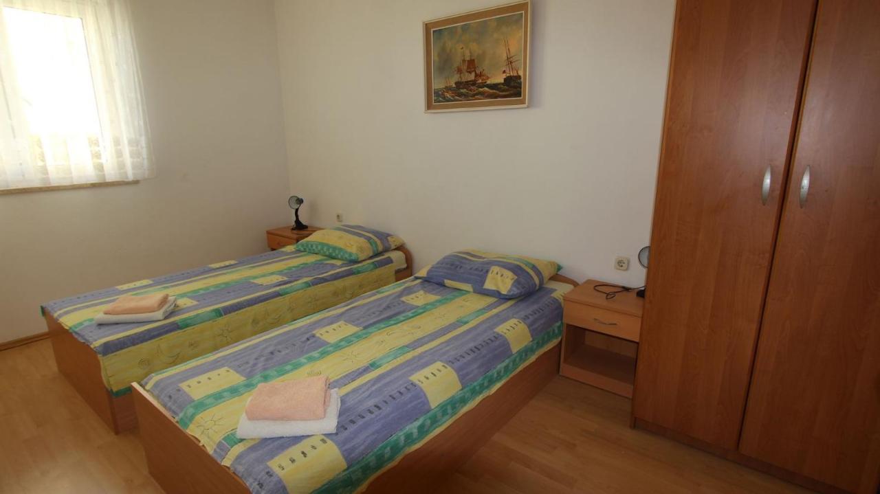 מאלינסקה Apartments Ravlic מראה חיצוני תמונה