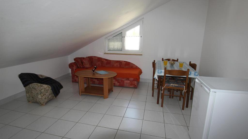 מאלינסקה Apartments Ravlic מראה חיצוני תמונה
