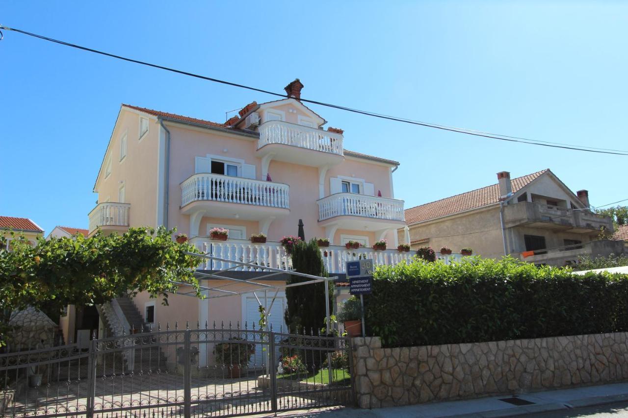 מאלינסקה Apartments Ravlic מראה חיצוני תמונה